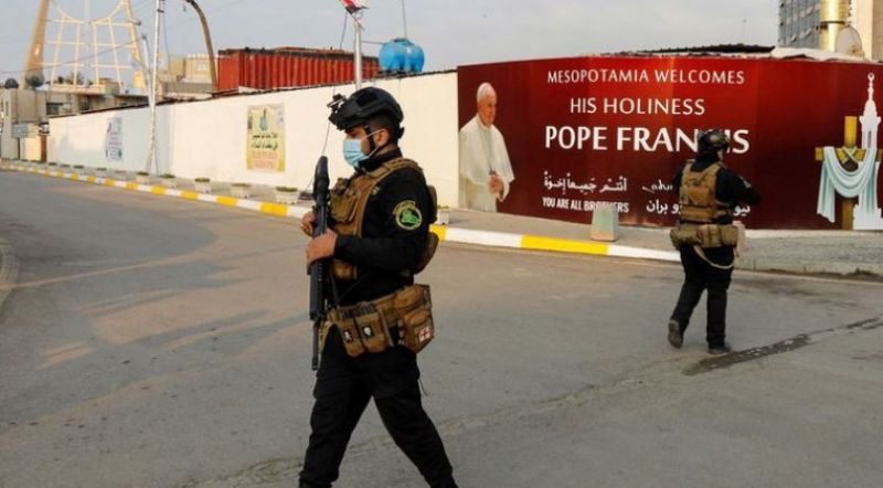 Unos 10 mil hombres cuidan al papa Francisco en Irak