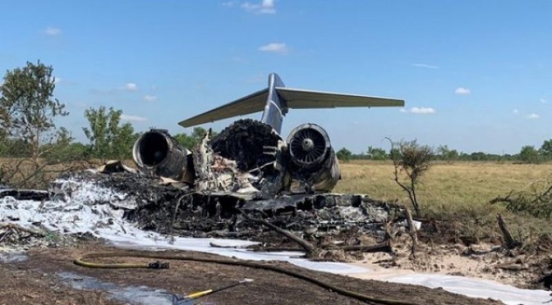 Un avión se estrella en EEUU y sobreviven las 21 personas a bordo