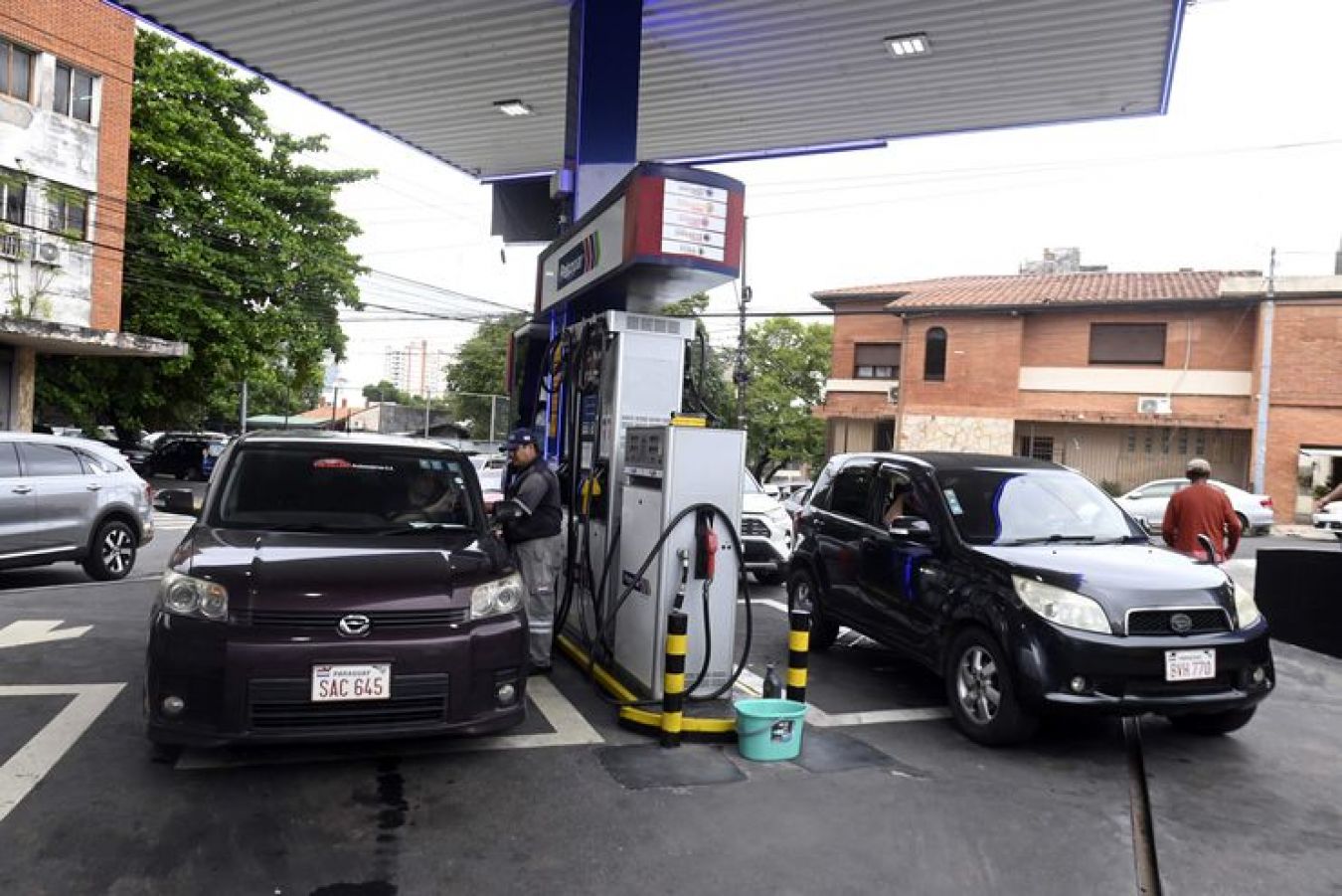 Combustible: emblemas privados están buscando “ganancias extraordinarias”, sostienen especialistas