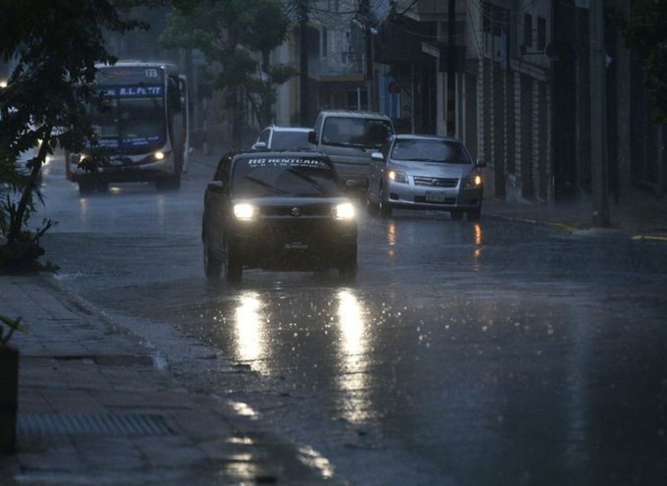 Meteorología: pronóstico anticipa jueves frío y lluvioso en Paraguay