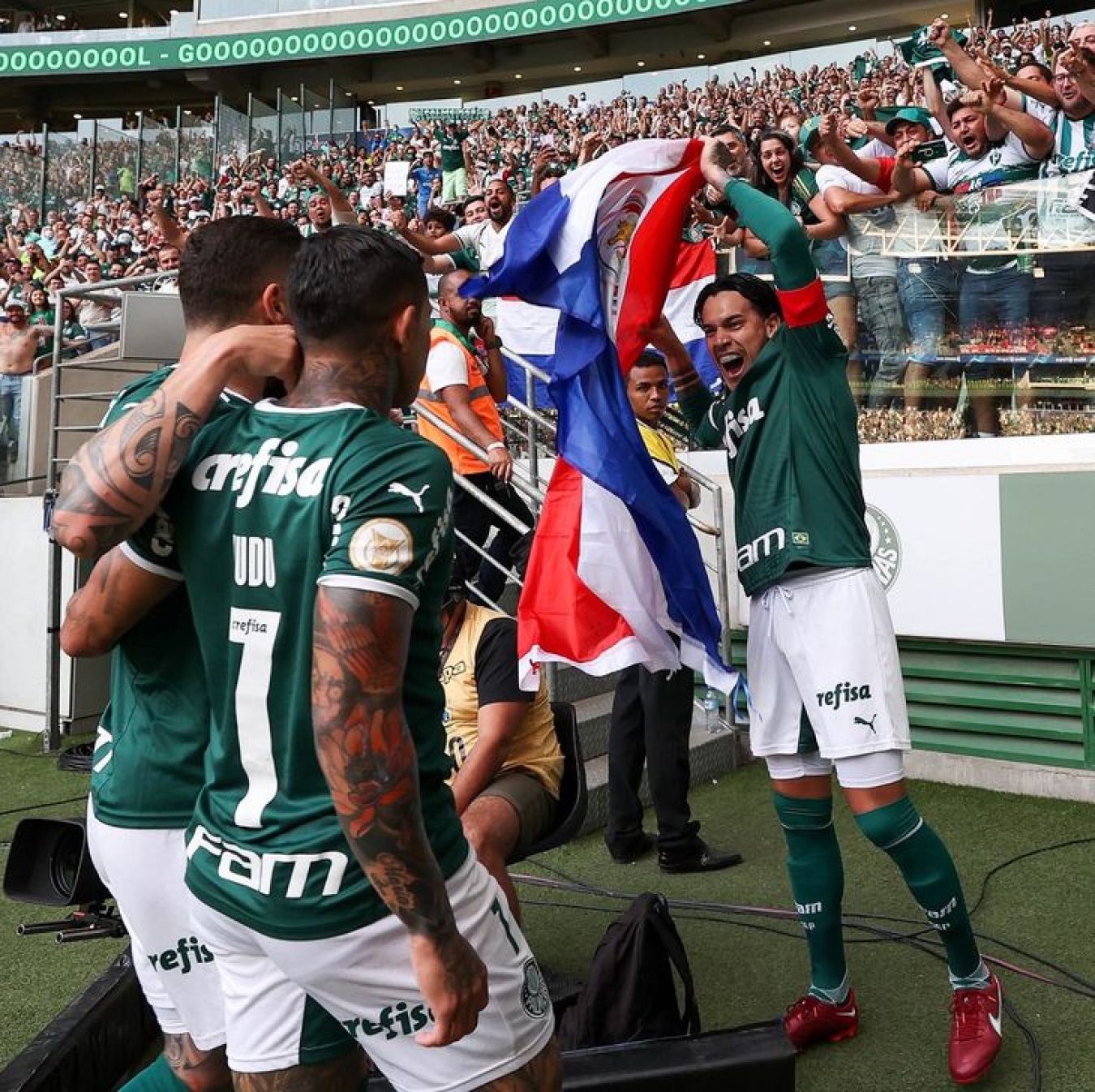 Gustavo Gómez alcanza una marca histórica en Palmeiras