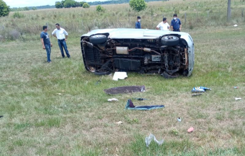 Terrible accidente en Santaní: mueren cinco personas tras vuelco de vehículo
