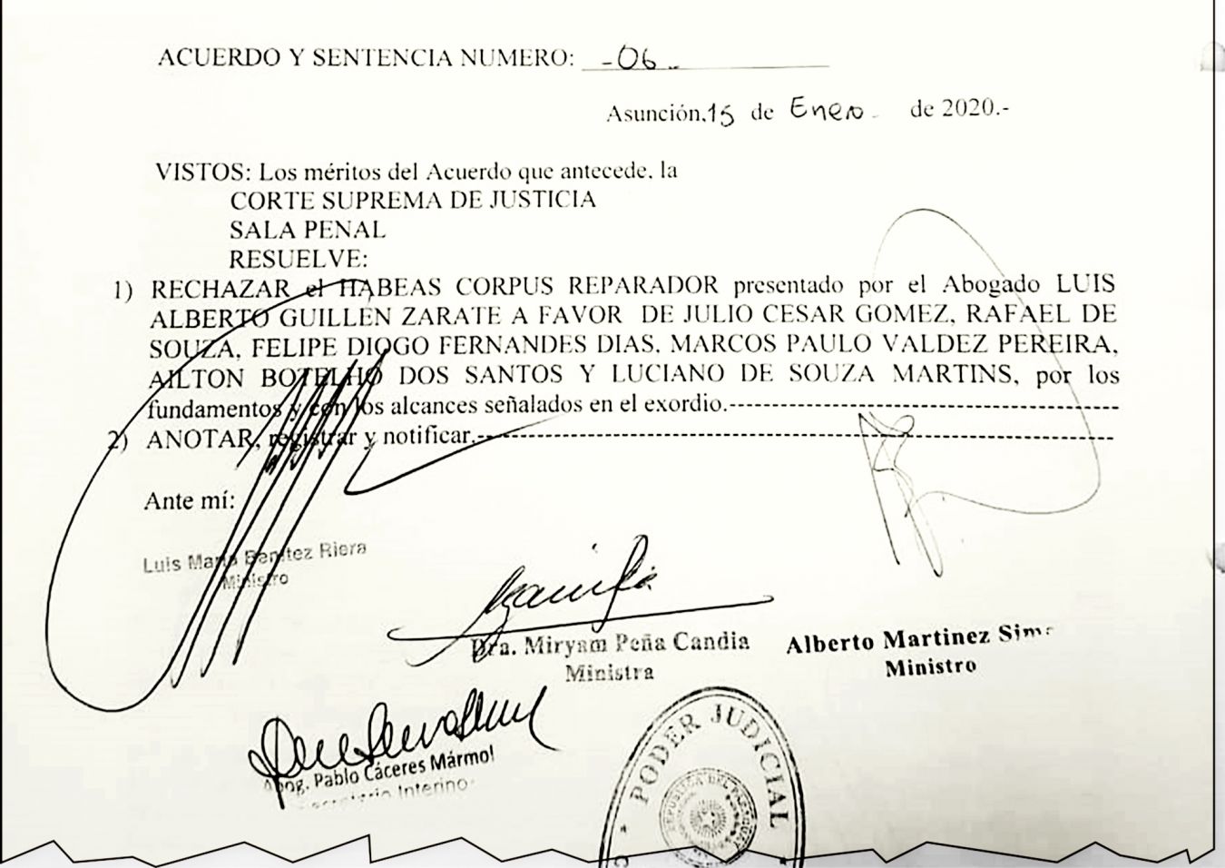Publicación de ABC Color evidencia de que Guillén si ejerció la profesión de abogado