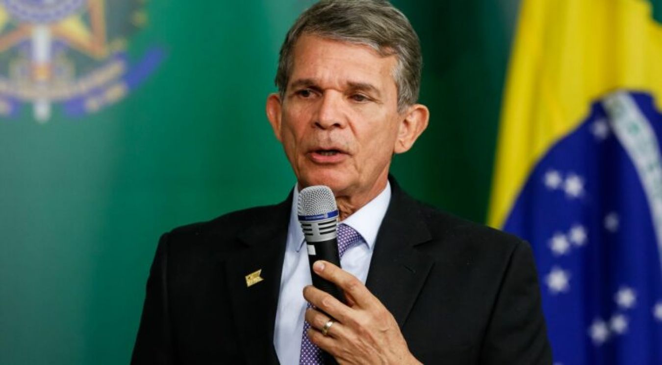 Bolsonaro sustituye al presidente de Petrobras por insatisfacción con los precios